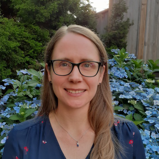 Edited Autumn Headshot